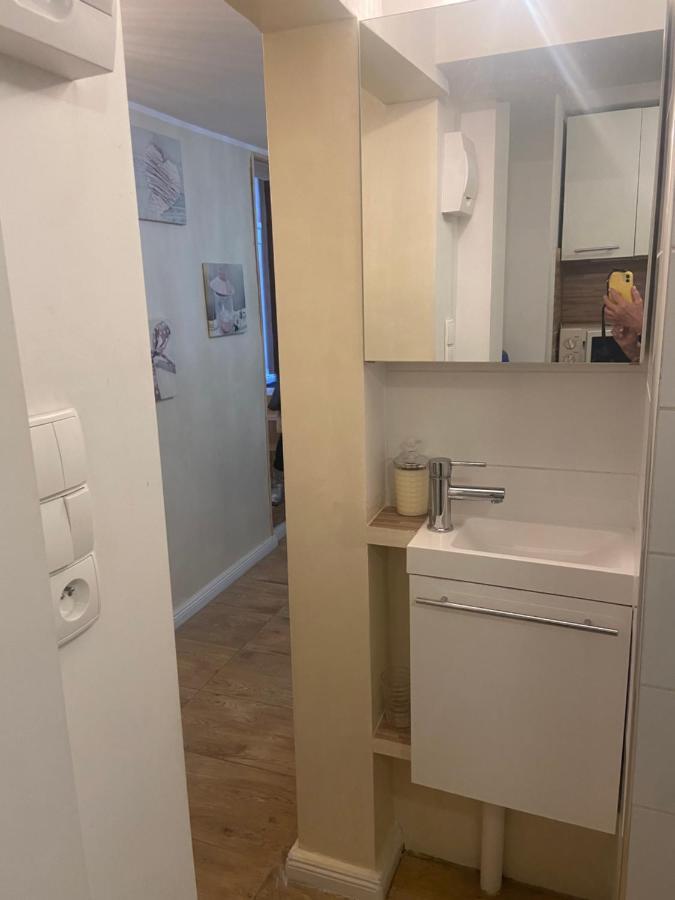 Maly Apartament Z Kuchnia I Lazienka Apartment Szczecin Exterior photo